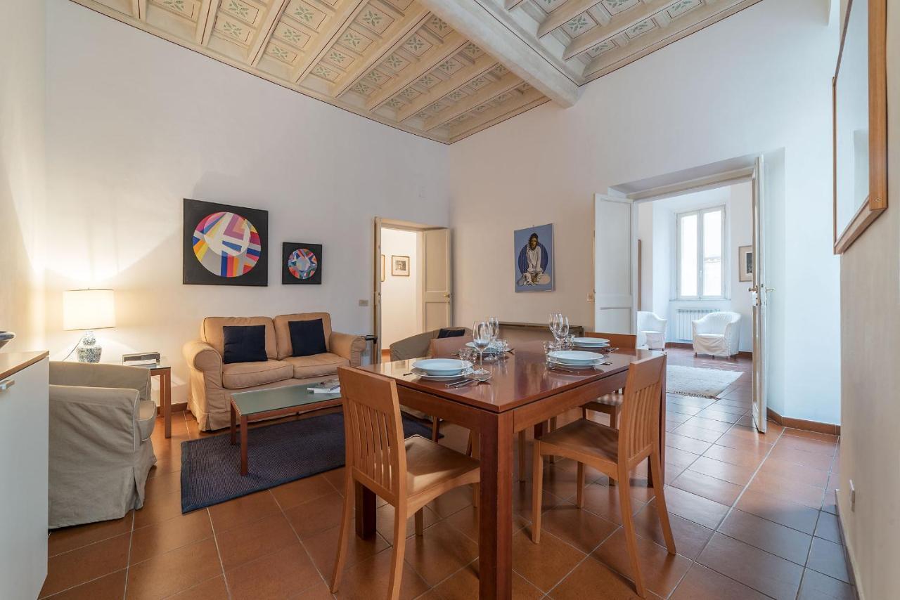 History And Modernity Meet By FromhometoRom Exterior foto