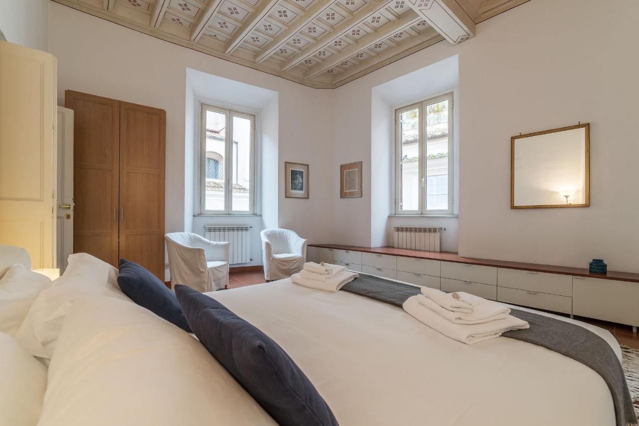 History And Modernity Meet By FromhometoRom Exterior foto