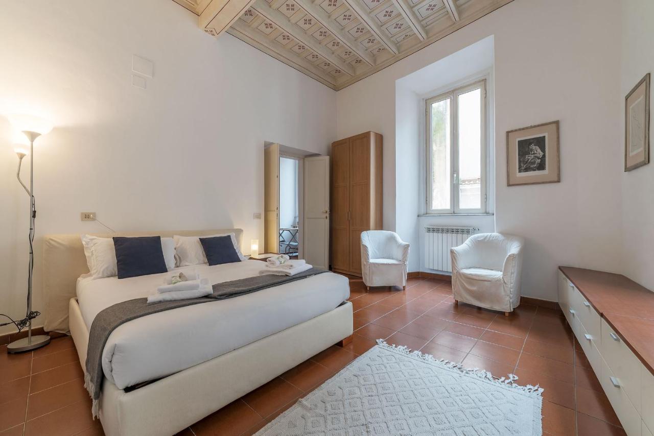 History And Modernity Meet By FromhometoRom Exterior foto